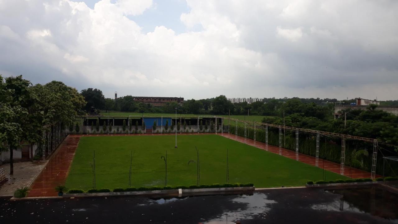 Hotel Uday Villas Shivpuri  Bagian luar foto